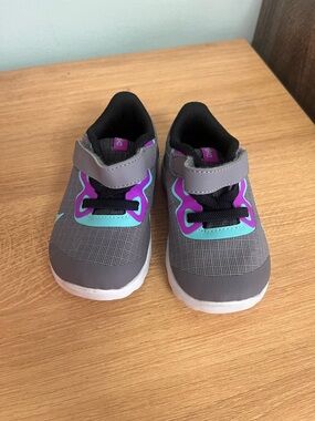 Nike Explore Strada 5C